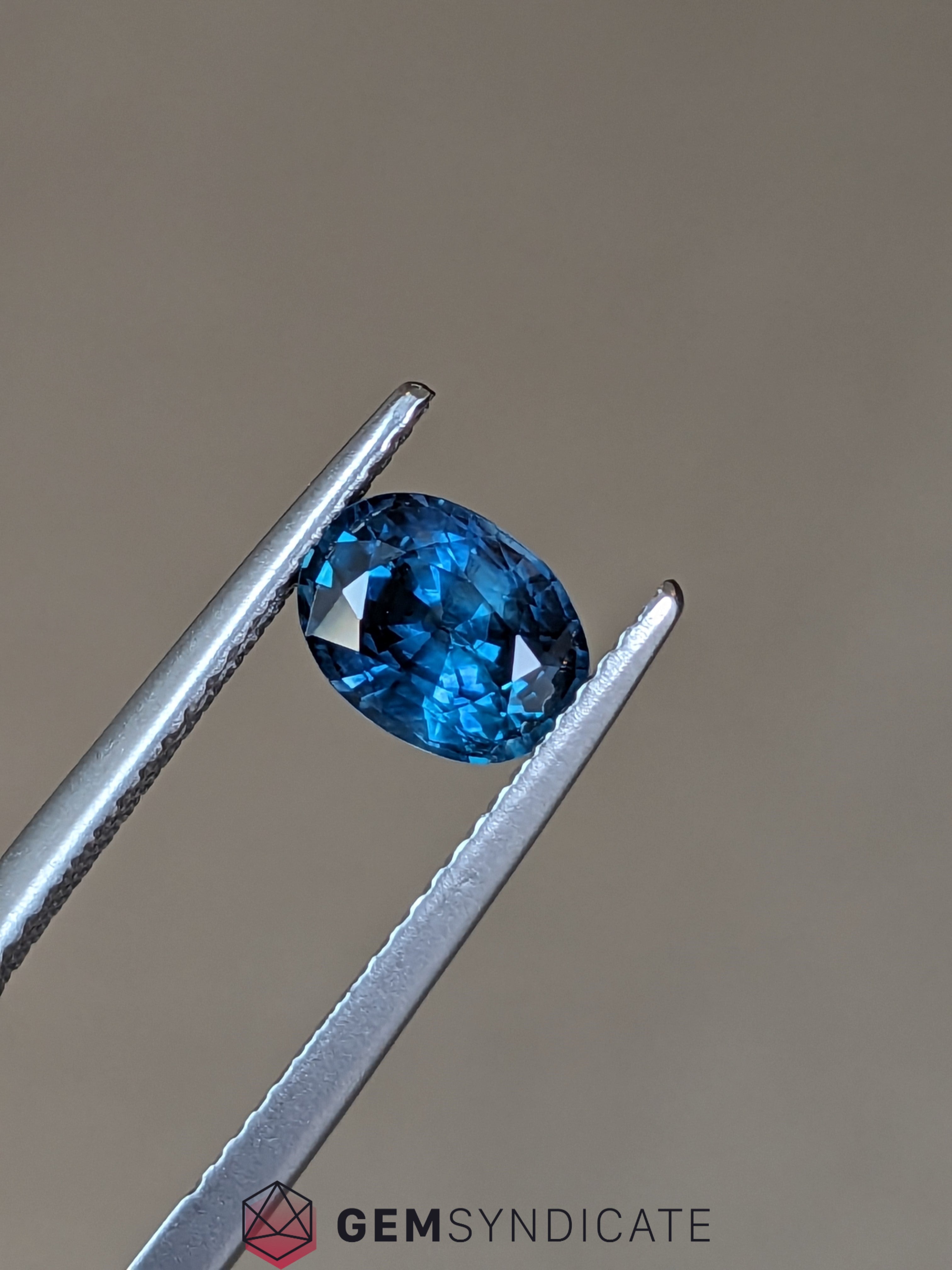 Vibrant Oval Blue Sapphire 1.42ct