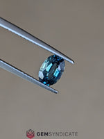 Load image into Gallery viewer, Beautiful Oval Teal Sapphire 1.11ct
