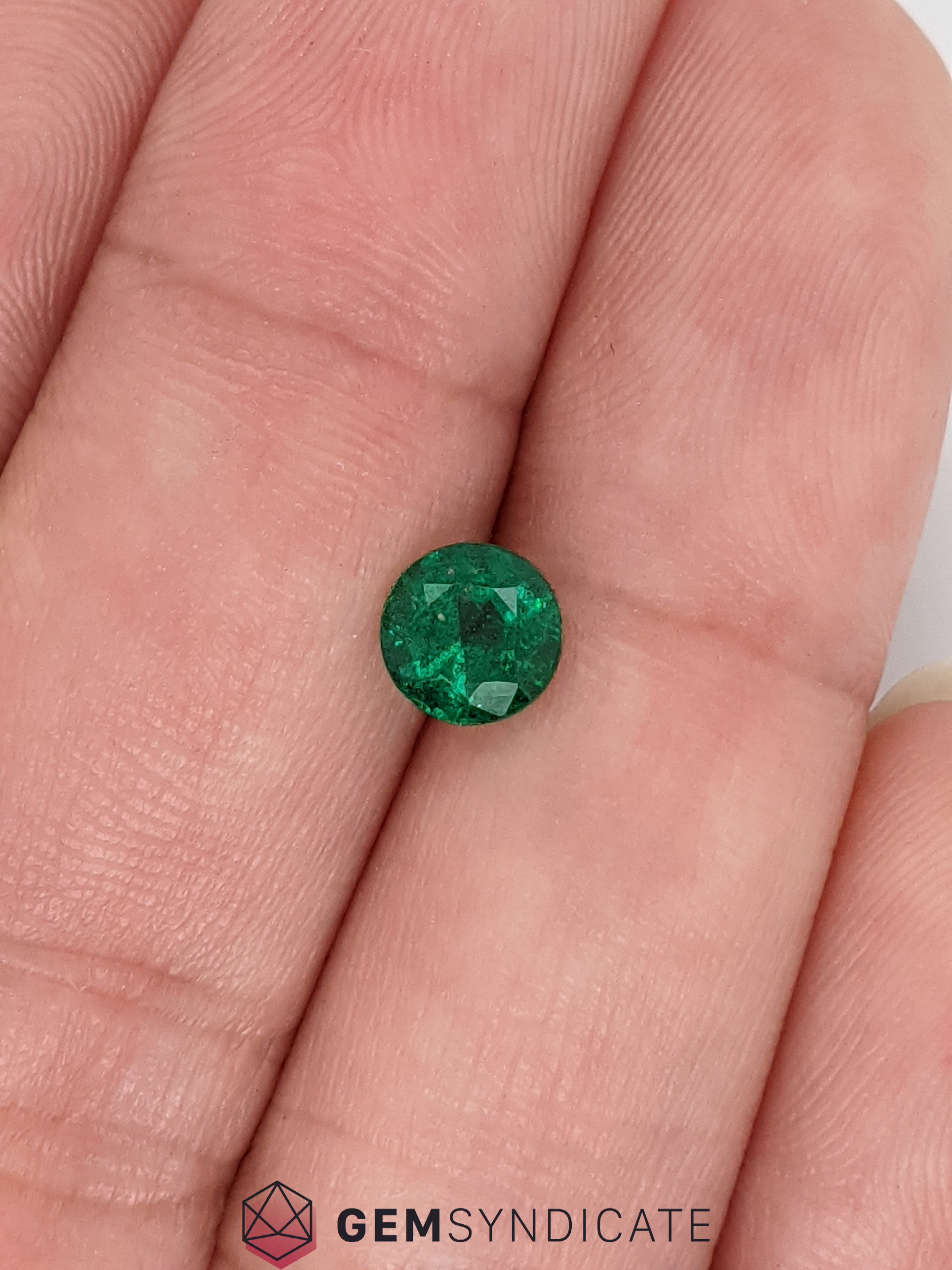 Striking Round Green Emerald 0.77ct