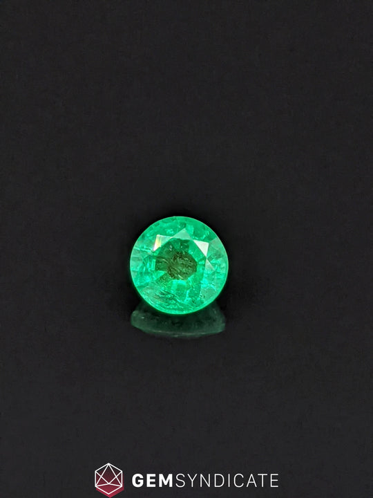 Alluring Round Green Emerald 0.75ct