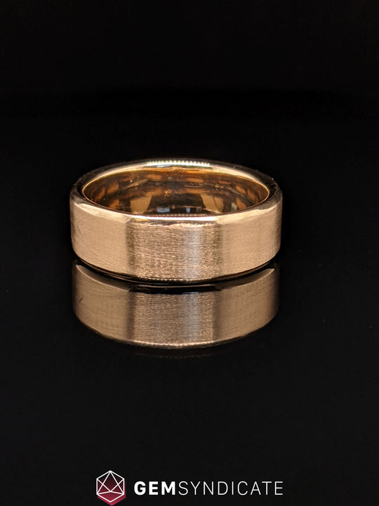 Classy Men's Wedding Band in 14k Yellow Gold