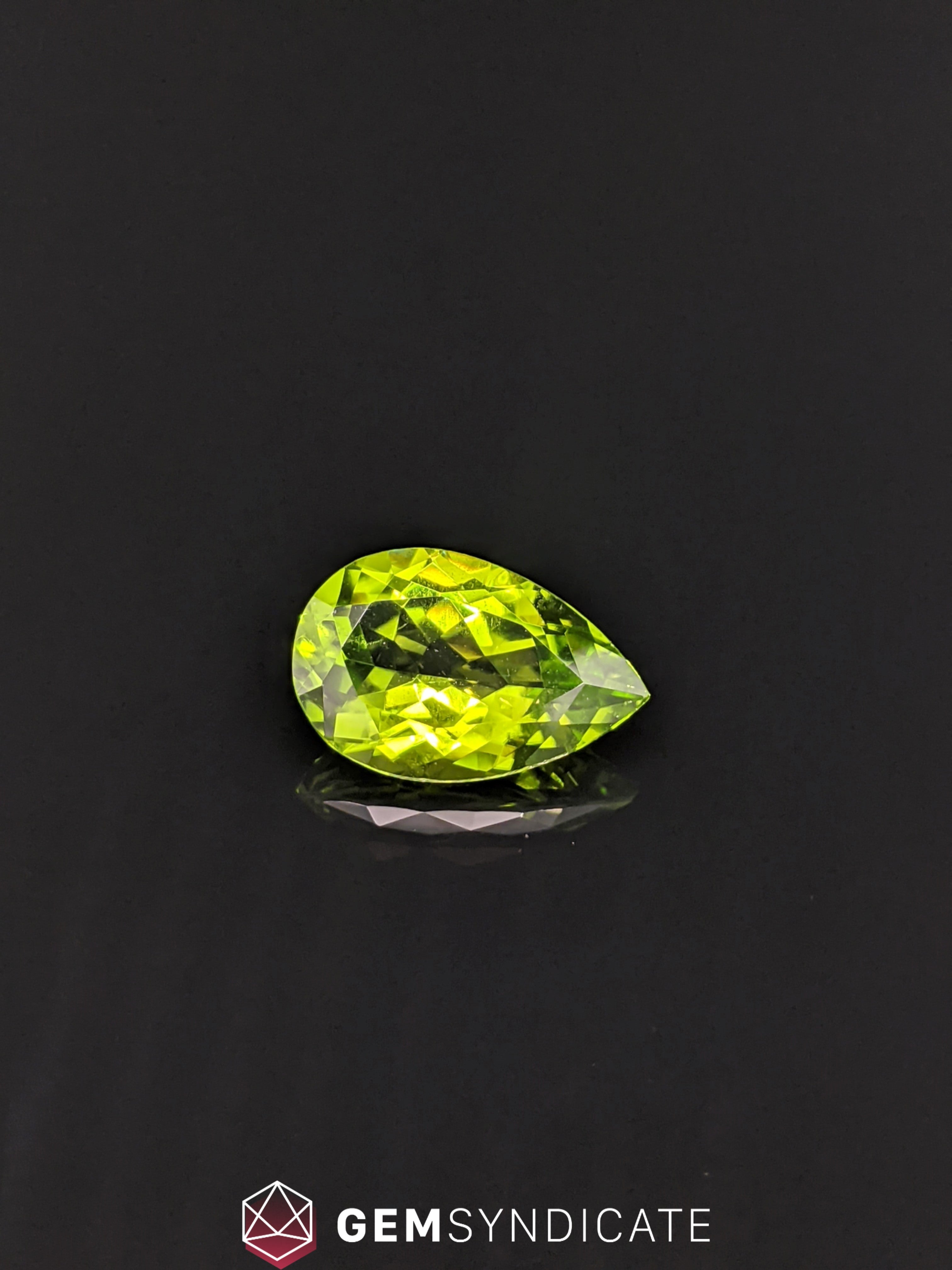 Gorgeous Pear Shape Green Peridot 5.61ct
