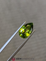 Load image into Gallery viewer, Gorgeous Pear Shape Green Peridot 5.61ct
