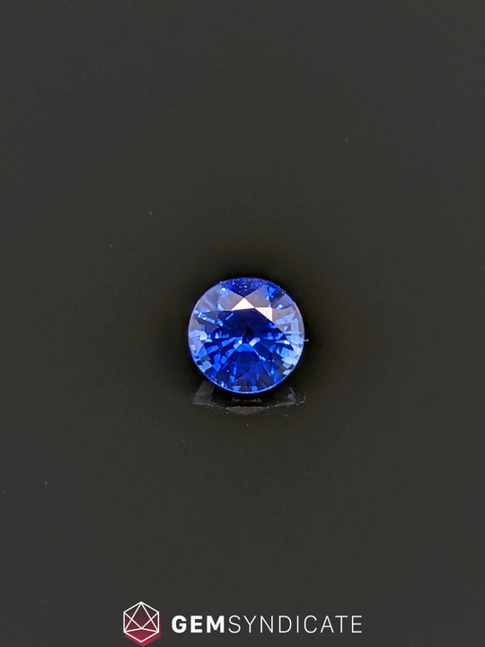 Breathtaking Round Blue Sapphire 0.98ct