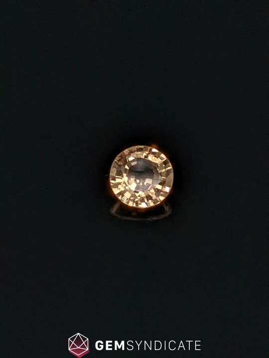 Flirty Round Peach Sapphire 0.94ct