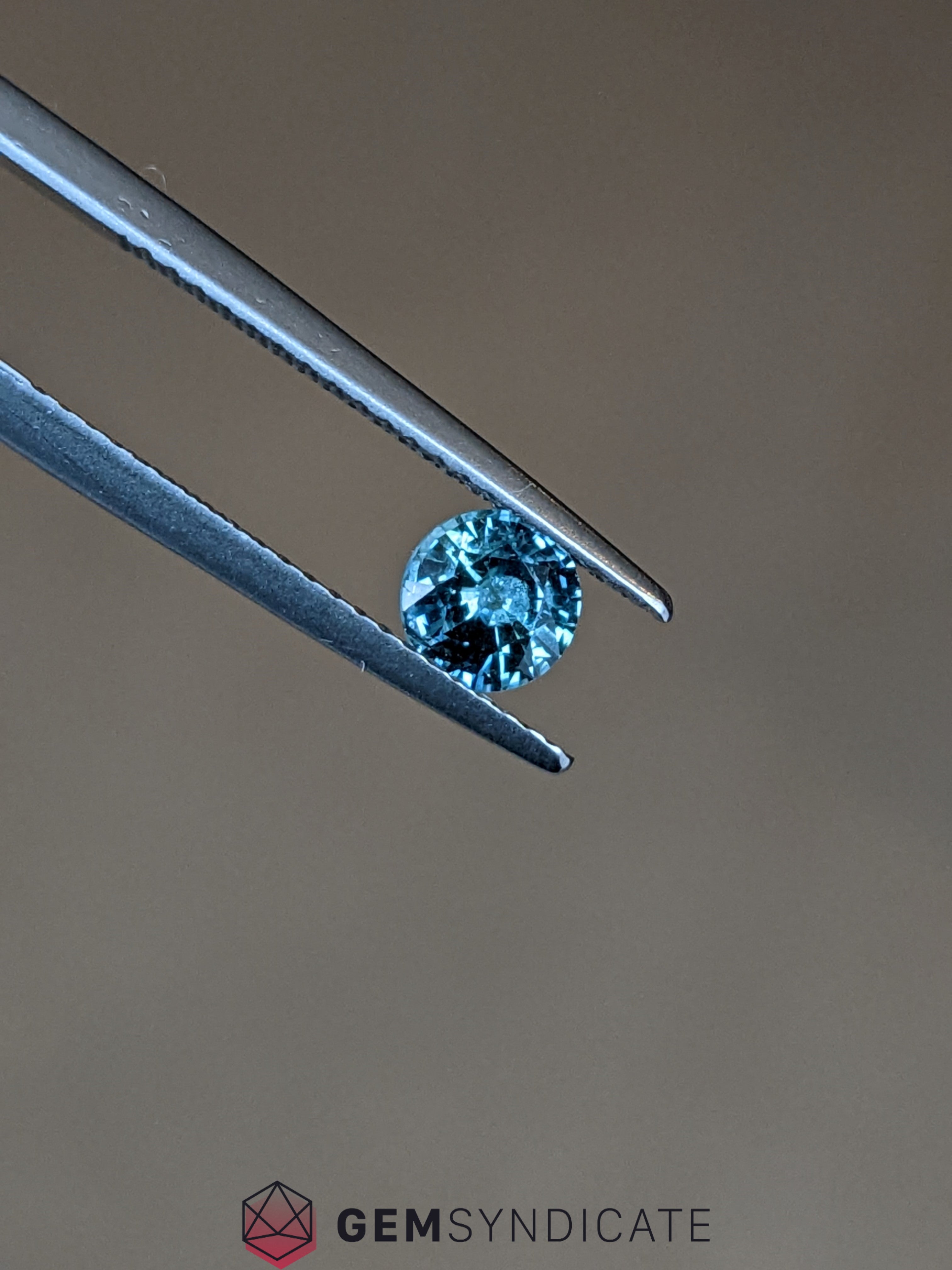 Flirty Round Teal Sapphire 0.67ct