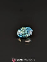 Load image into Gallery viewer, Beautiful Fancy Shape Teal Sapphire 1.34ct
