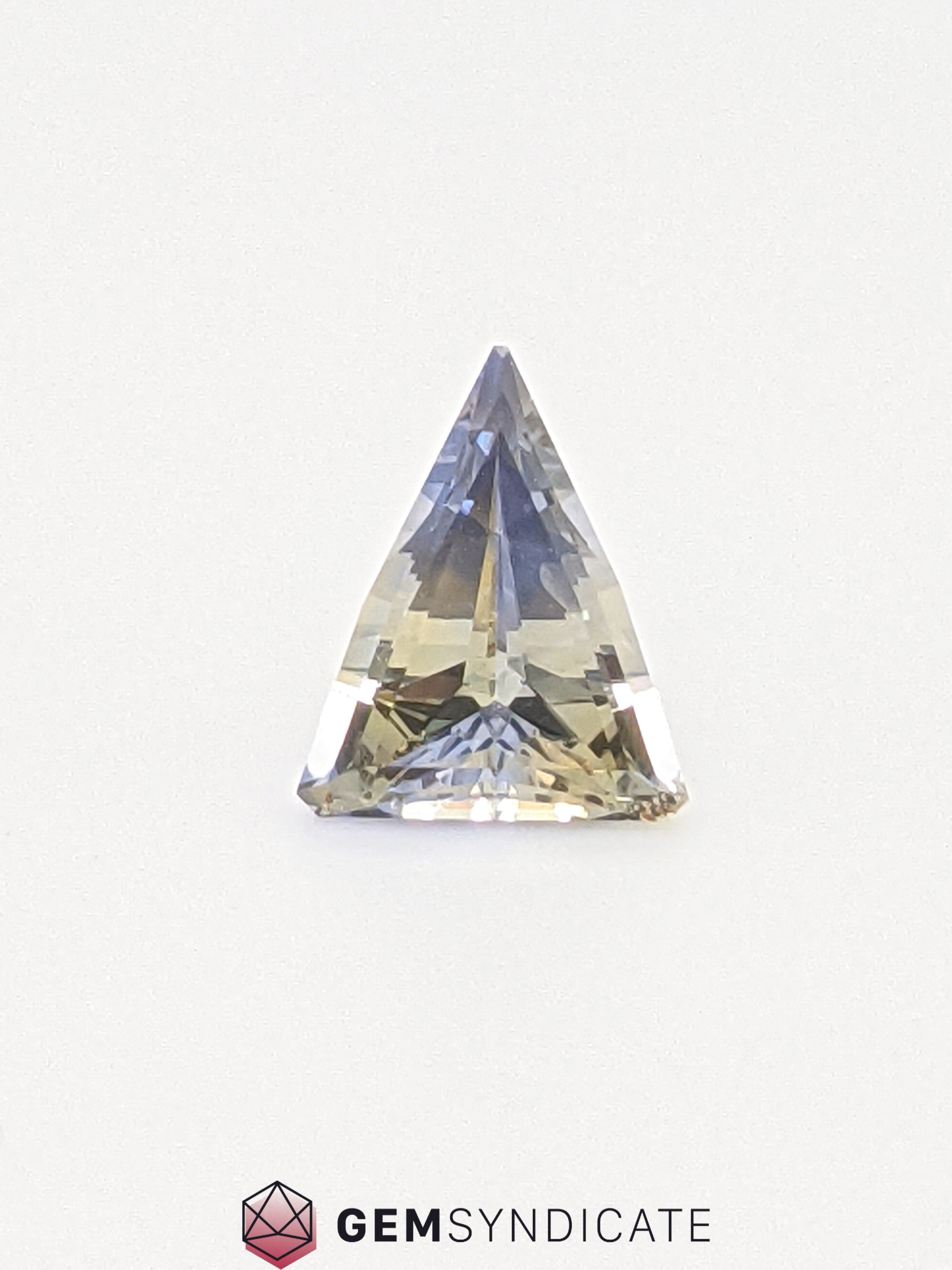 Amazing Fancy Parti Sapphire 1.57ct