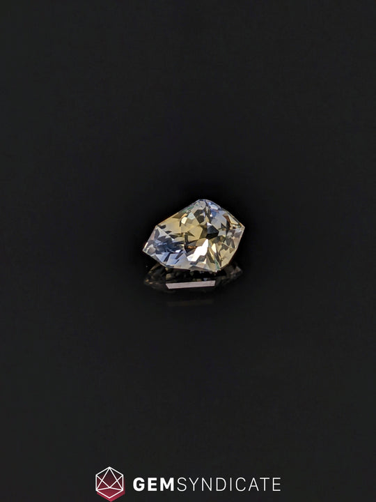 Unique Kite Shape Bi-Color Sapphire 1.46ct